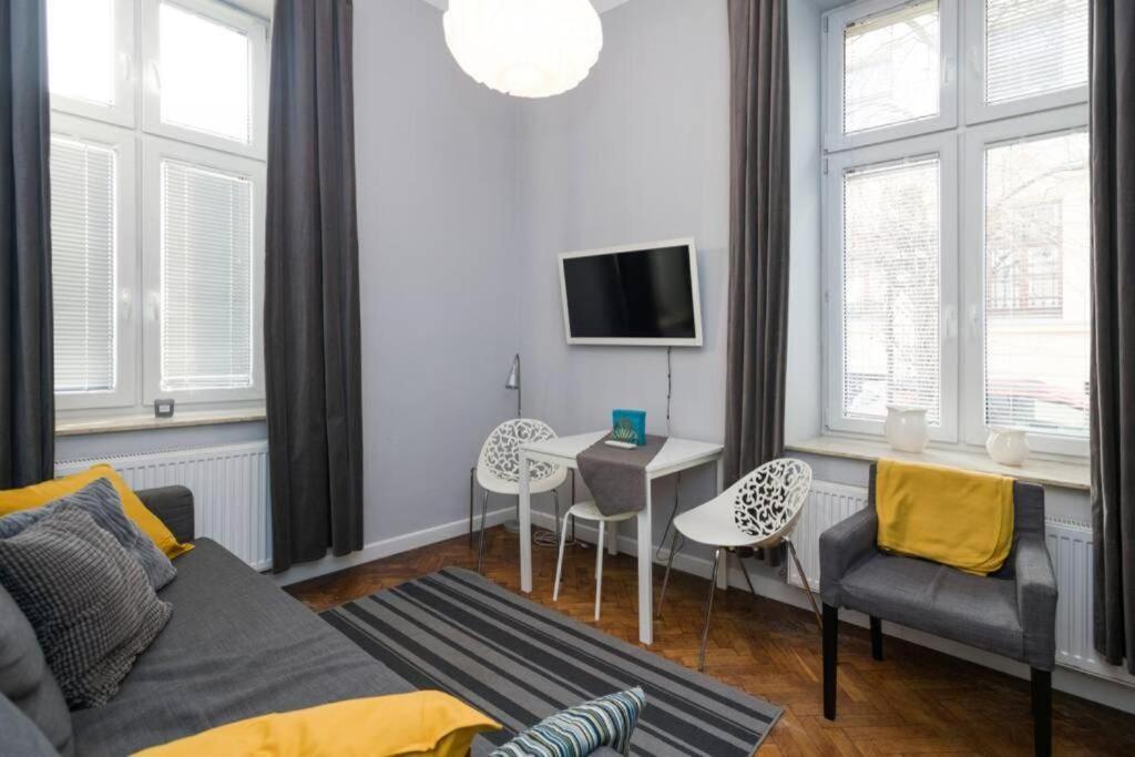 Perfect Place To Stay In Krakow City Center 28M2 W1 ภายนอก รูปภาพ